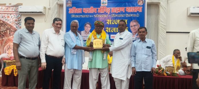 नवनिर्वाचित पार्षदों का हुआ अभिनंदन