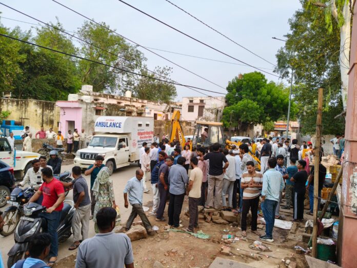 2933 किशनगढ़ बास में दूसरे दिन भी चला पीला पंजा