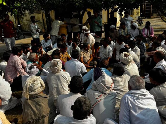 2935 महाराज से मारपीट के मामले में आरोपियों की गिरफ्तारी की मांग