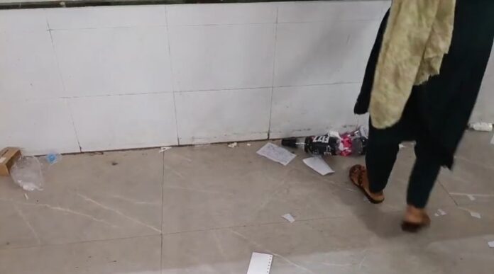 चिकित्सालय में सफाई व्यवस्था ठप