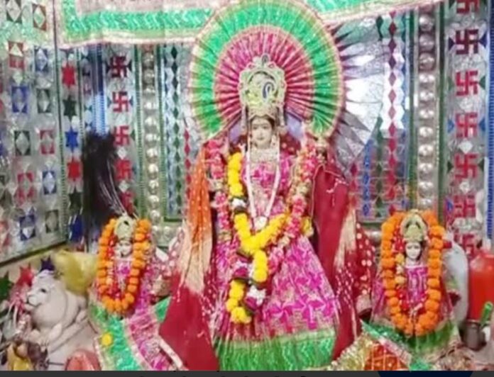 मां धोलागढ़ देवी मंदिर