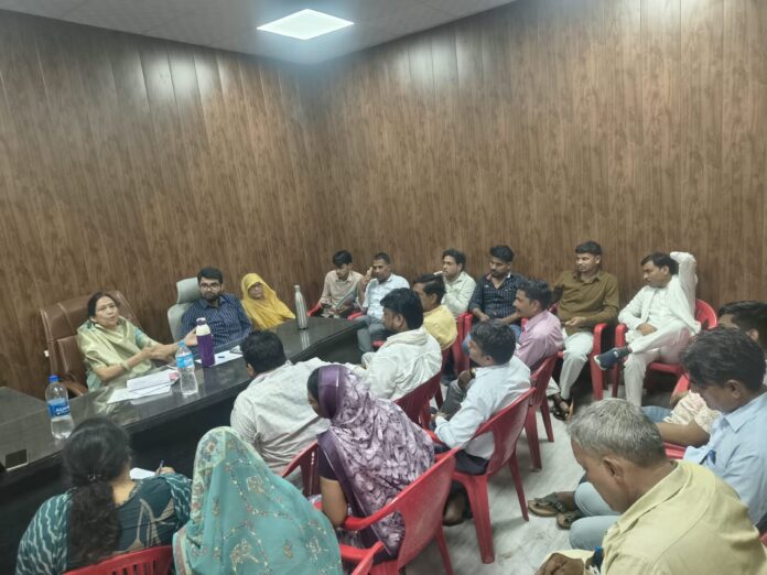 783 लक्ष्मणगढ़ नगर पालिका कार्यालय में बुधवार को आयोजित बोर्ड की पहली साधारण बैठक