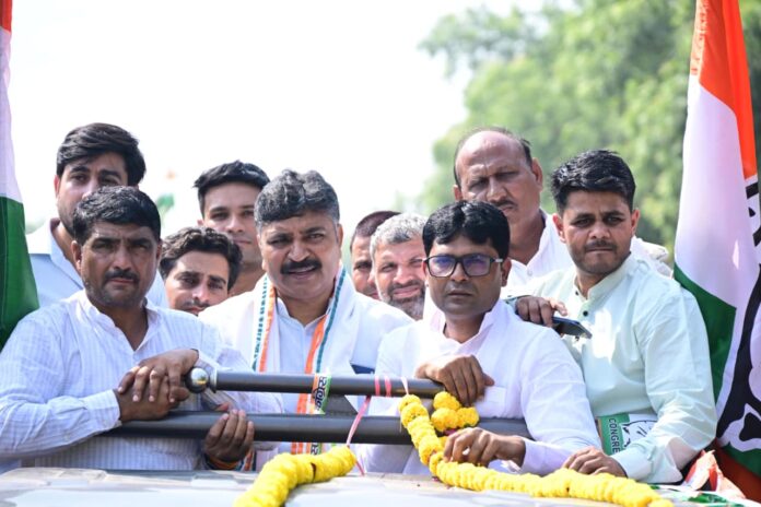 818 विधायक टीकाराम जूली