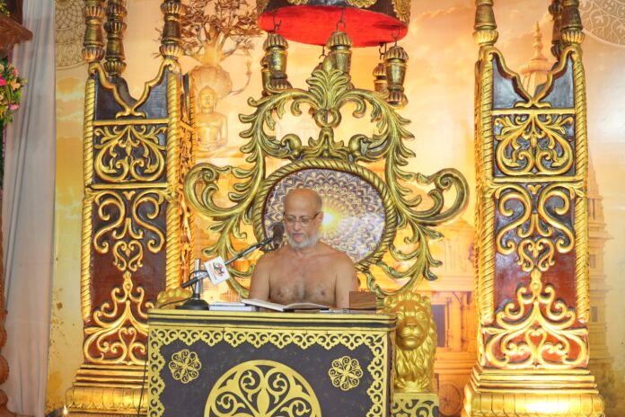 आचार्य पुलकसागर महाराज