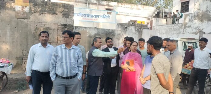 830 नगर पालिका ने अभियान और नोटिस की कार्रवाई से कराया अवगत