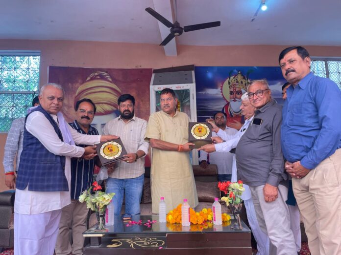 853 किशनगढ़बास में चिकित्सा शिविर