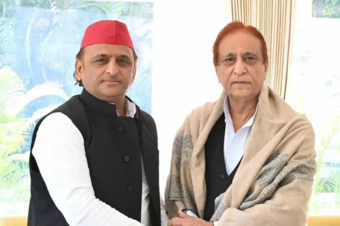 Akhilesh-Yadav-Azam-Khan9.jpg
