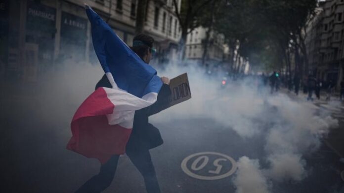 france-protest-farasa-ma-paratha.jpg