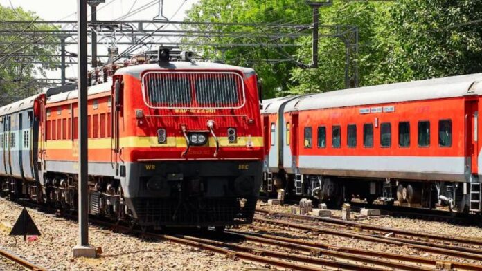 special-train-for-bihar-8d7ffe-1.jpg