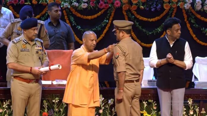 yogi-adityanath_638a9c2211f99750.jpg